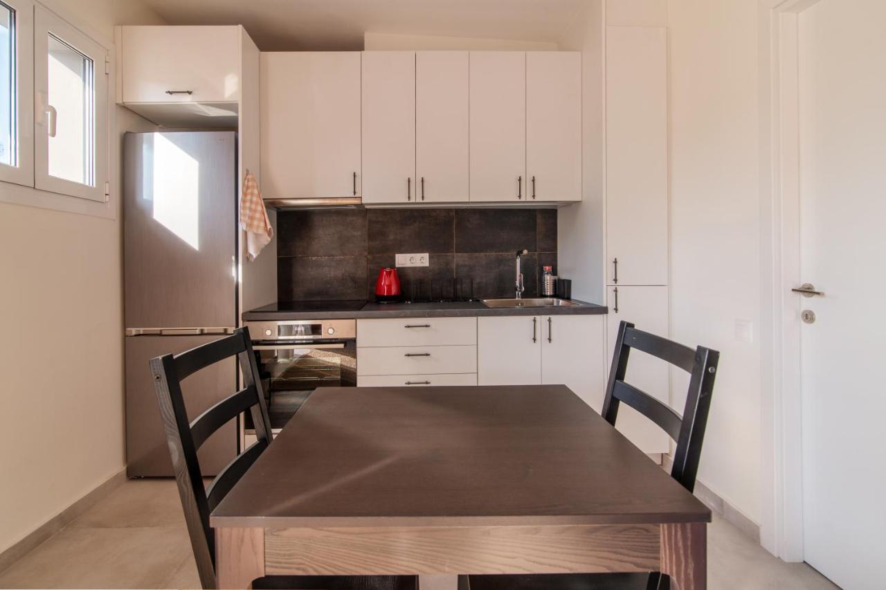 Stunning 2-Bedrooms Apartment In The Heart Of Atene Esterno foto