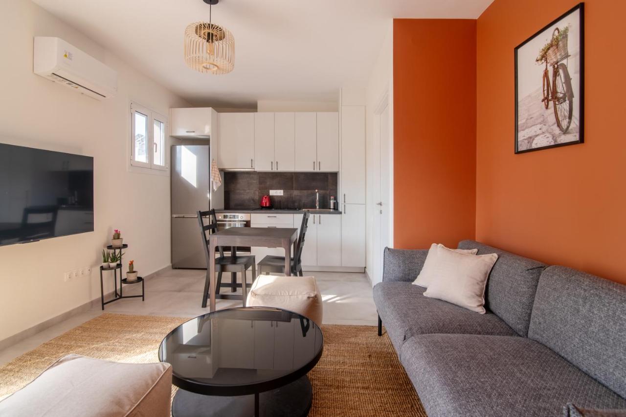 Stunning 2-Bedrooms Apartment In The Heart Of Atene Esterno foto