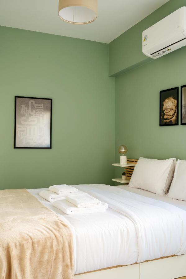 Stunning 2-Bedrooms Apartment In The Heart Of Atene Esterno foto