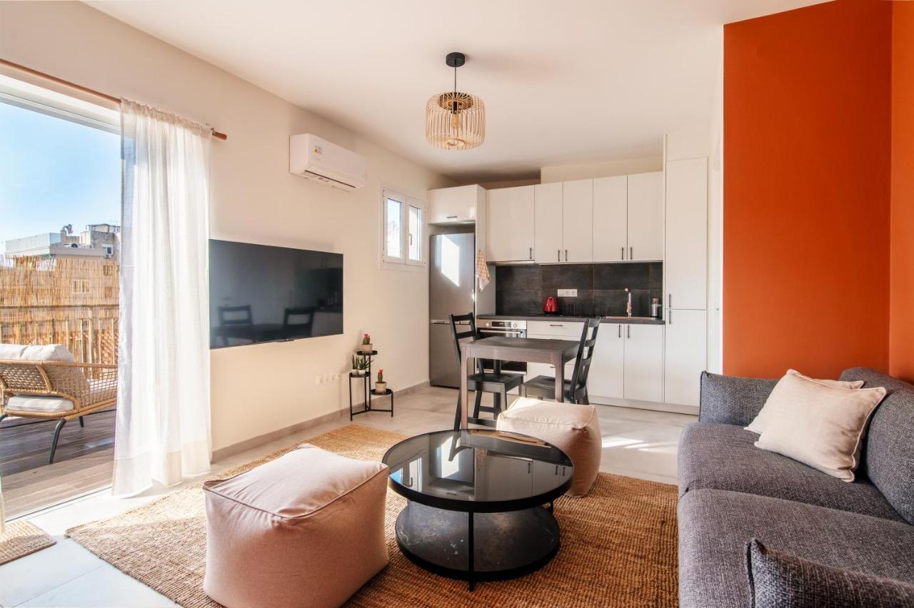 Stunning 2-Bedrooms Apartment In The Heart Of Atene Esterno foto