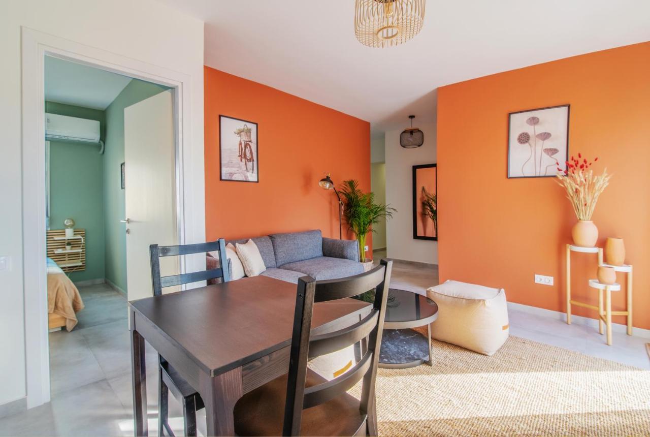 Stunning 2-Bedrooms Apartment In The Heart Of Atene Esterno foto