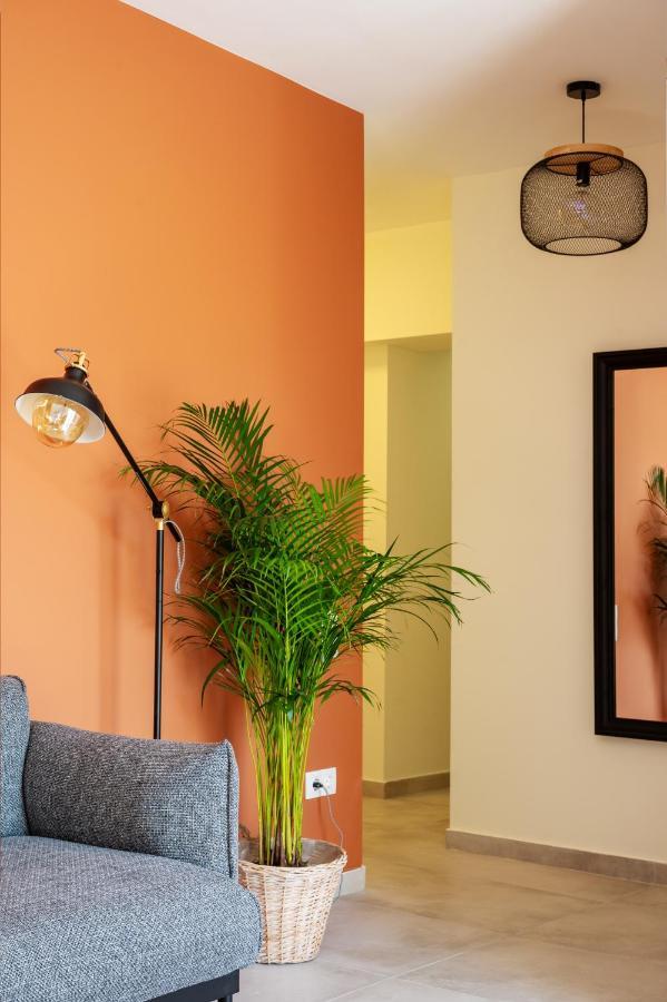 Stunning 2-Bedrooms Apartment In The Heart Of Atene Esterno foto